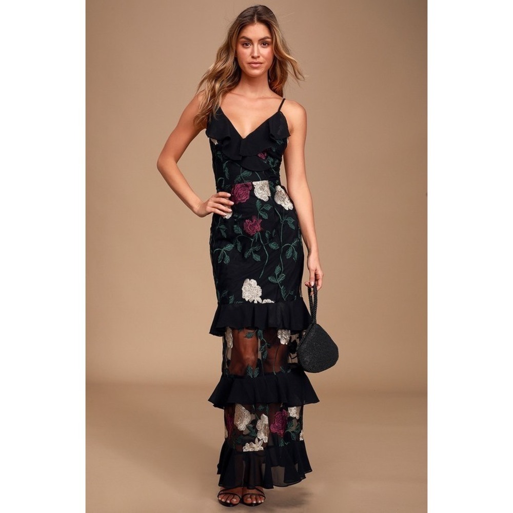 Lulus True To Heart Black Floral Embroidered Maxi Dress - Size M